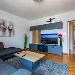 Katina Apartment With Private Pool