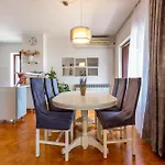 Apartman Katina Apartment With Private Pool Zadar