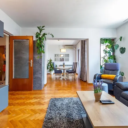 Katina Apartment With Private Pool * Zadar