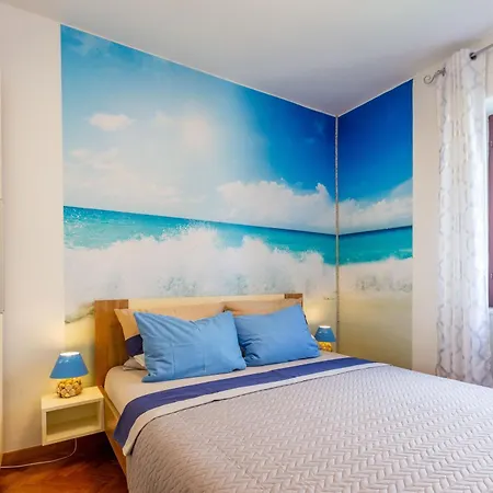 Katina Apartment With Private Pool Apartment Zadar