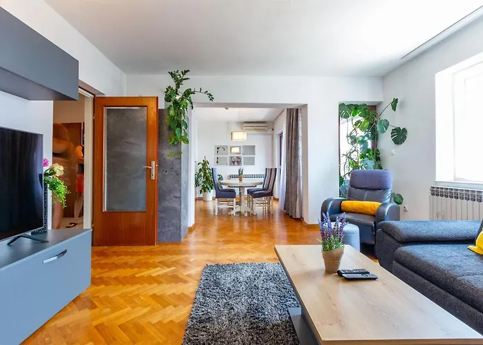 Katina With Private Pool * Zadar