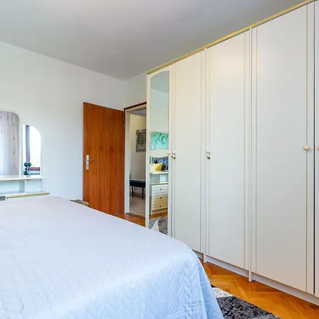 Katina With Private Pool דירה *