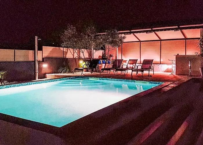 Katina With Private Pool Апартаменты Задар