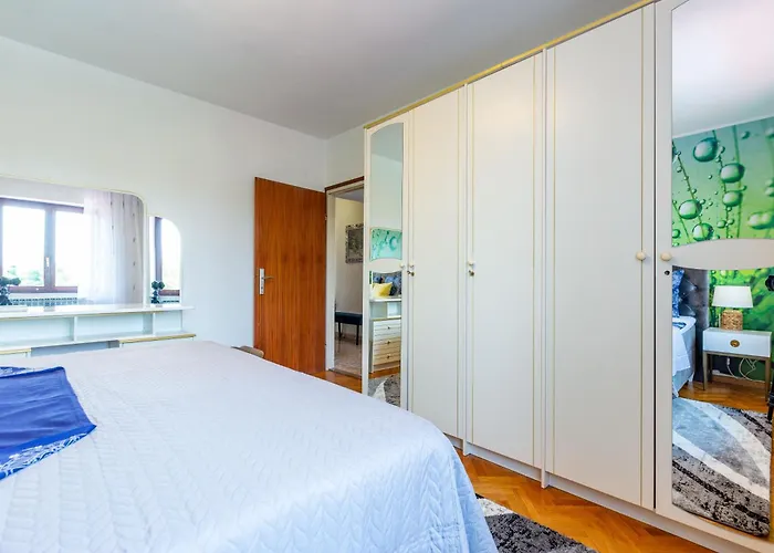 Katina With Private Pool 公寓 *